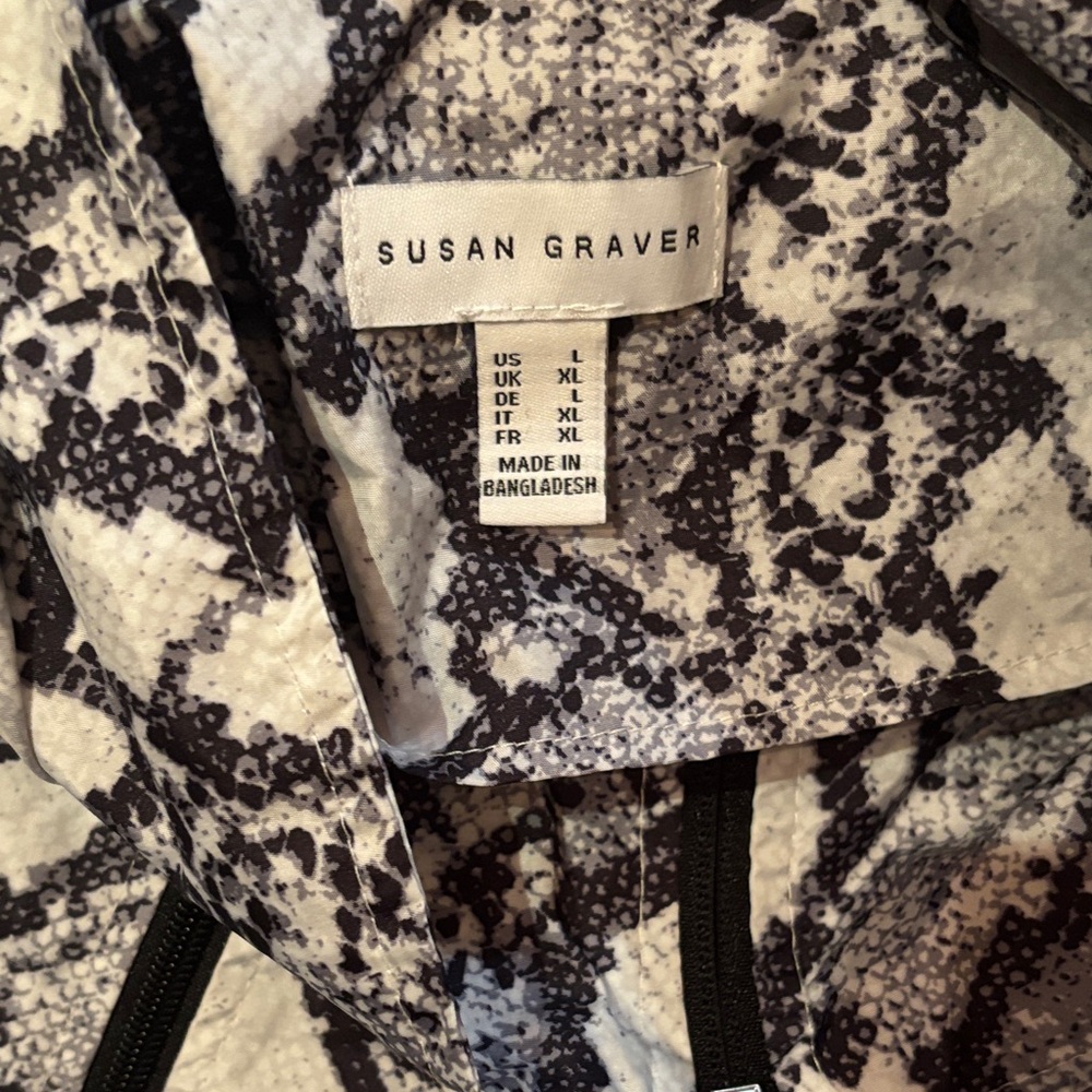 Susan Graver Women’s Packable Snake Print Utility Jacket size XL - Picture 2 of 4